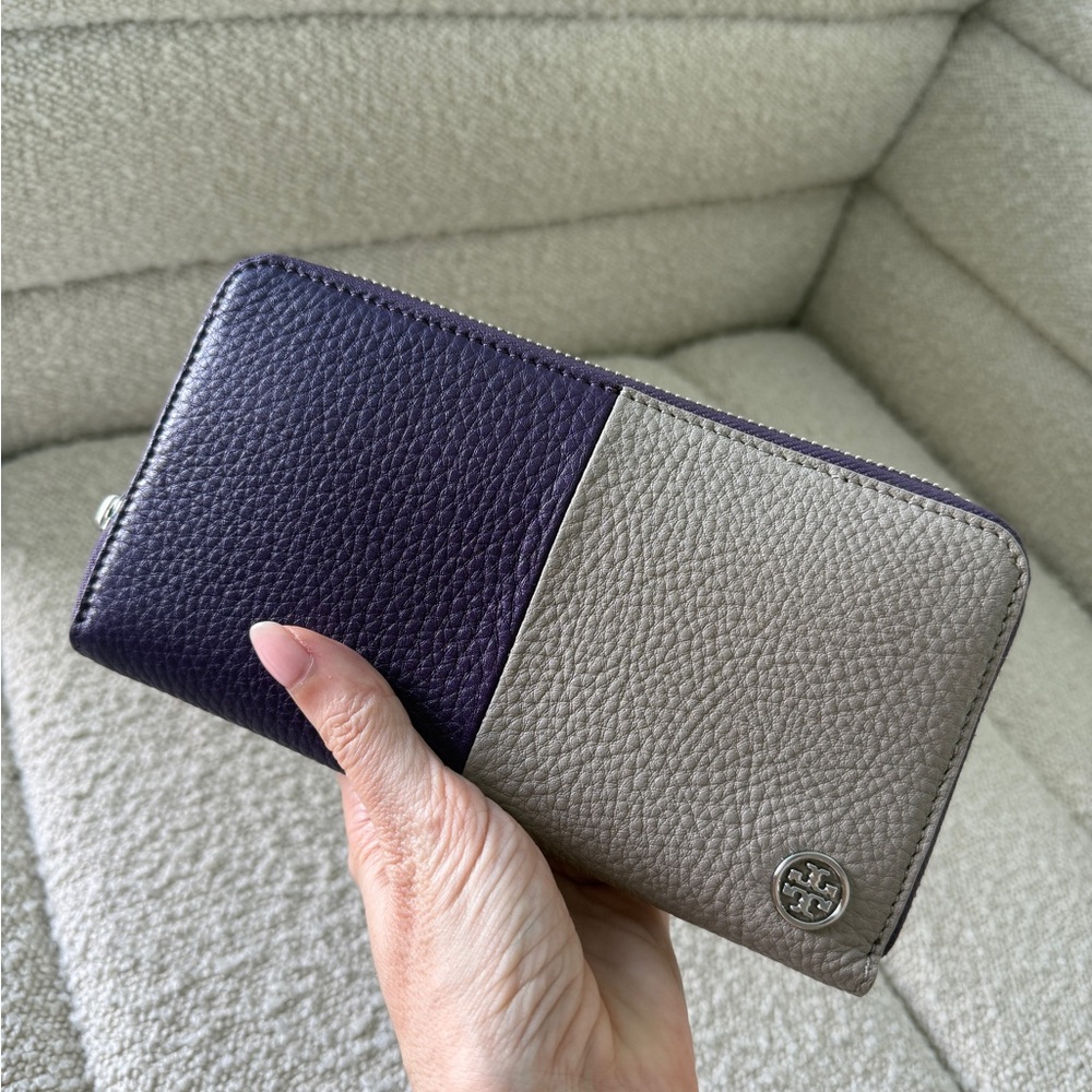 NEW! Tory Burch Two-Tone Leather Zippy Wallet